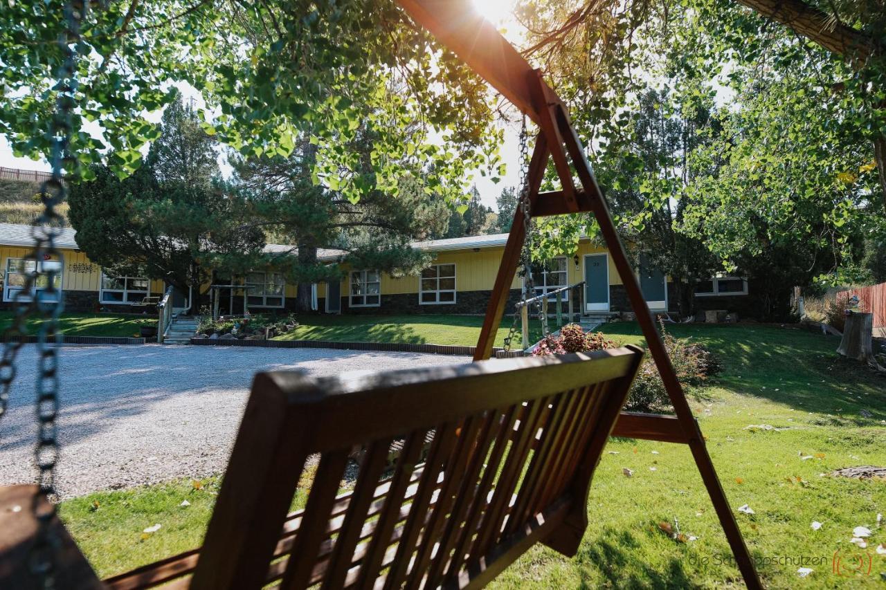 The Pines Country Inn Newcastle ภายนอก รูปภาพ