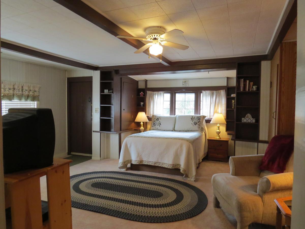 The Pines Country Inn Newcastle ภายนอก รูปภาพ