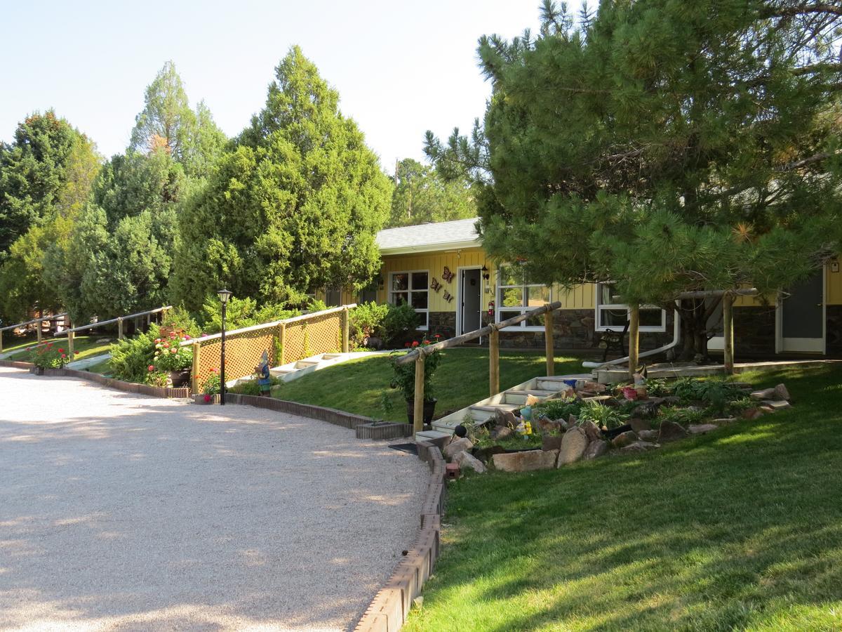 The Pines Country Inn Newcastle ภายนอก รูปภาพ