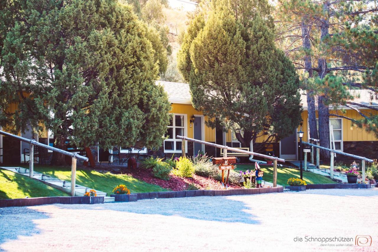 The Pines Country Inn Newcastle ภายนอก รูปภาพ